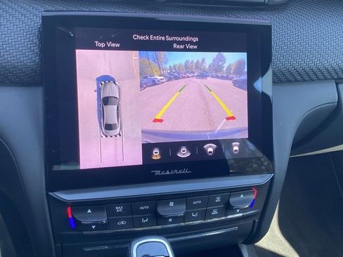 Used 2022 Maserati Quattroporte Modena image 29