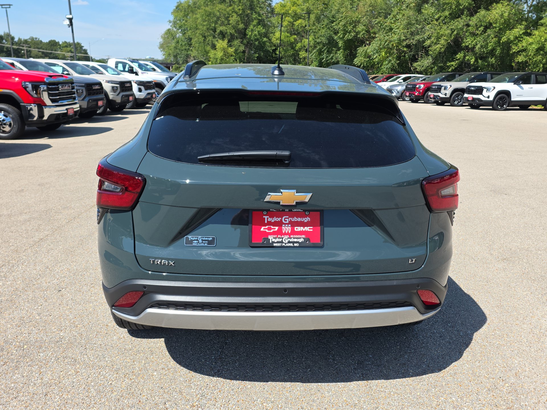 New 2026 Chevrolet Trax LT w/ Driver Confidence Package FWD image 7