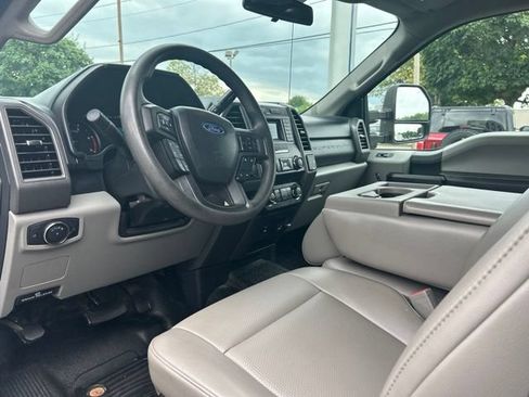 Used 2019 Ford F550 4x4 SuperCab Super Duty image 17