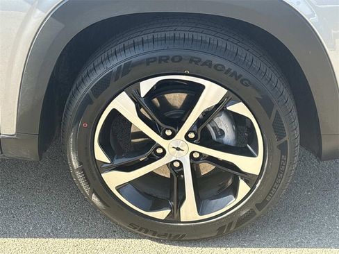 Used 2024 Chevrolet Trax RS w/ Driver Confidence Package image 11