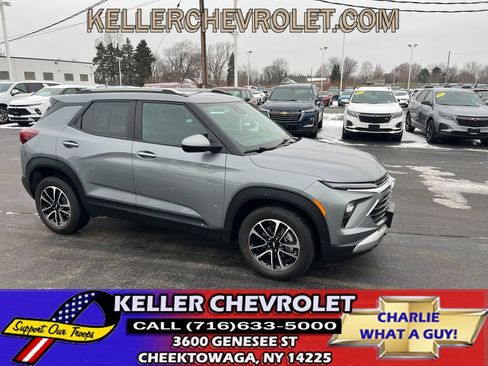 Certified 2024 Chevrolet TrailBlazer LT FWD image 1