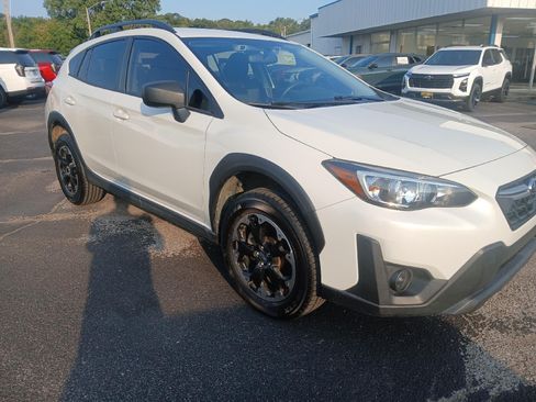 Used 2023 Subaru Crosstrek 2.0i AWD/4WD image 9