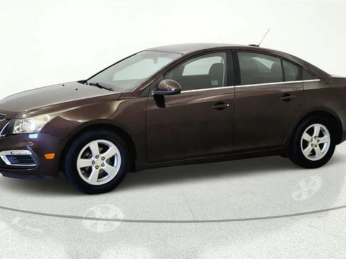Used 2015 Chevrolet Cruze LT FWD image 3