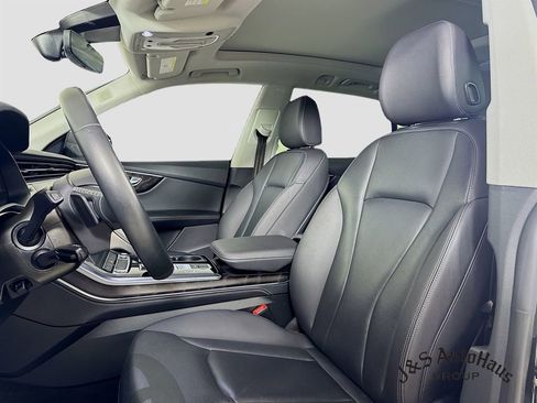 Used 2023 Audi Q8 Premium Plus w/ Premium Plus Package image 11