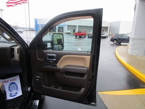 Used 2018 GMC Sierra 2500 Denali image 23