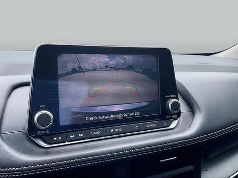 Used 2024 Nissan Rogue SV FWD image 26