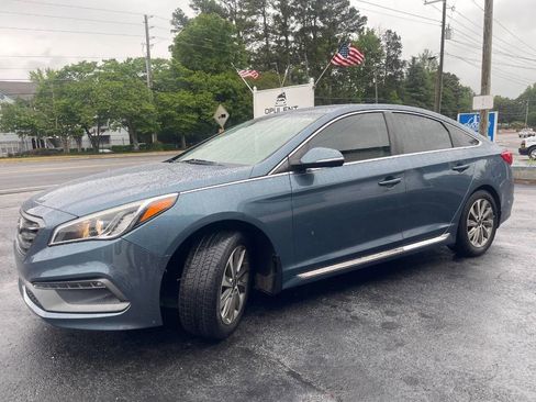 Used 2017 Hyundai Sonata Sport FWD image 4