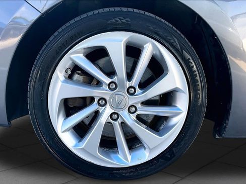 Used 2017 Acura ILX FWD image 10
