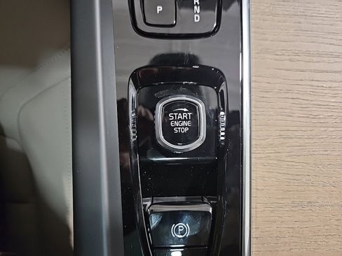 New 2026 Volvo XC60 B5 Plus w/ Protection Package Premier image 13