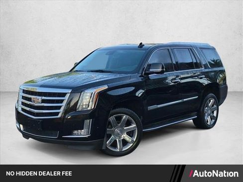 Used 2020 Cadillac Escalade Luxury RWD image 1