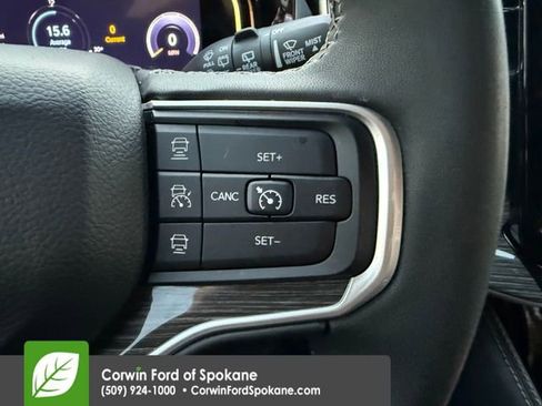 Used 2022 Jeep Wagoneer Series III w/ Flexible Seating Group image 26