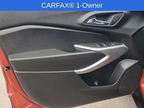 Certified 2024 Chevrolet Trax RS w/ Sunroof Package FWD image 13