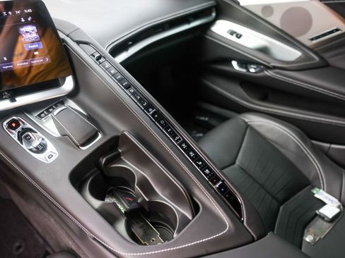 Used 2025 Chevrolet Corvette Z06 image 19