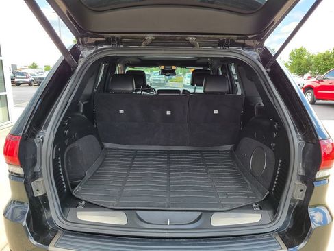 Used 2016 Jeep Grand Cherokee Limited 75th Anniversary AWD/4WD image 15