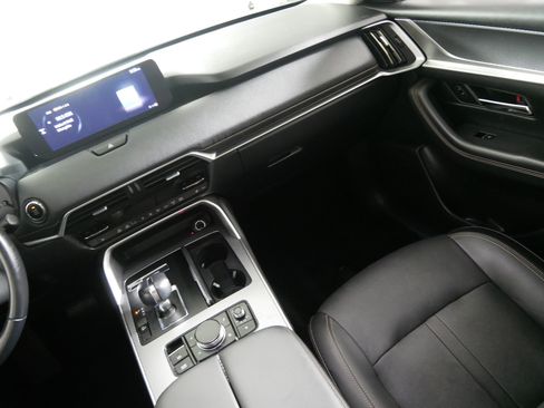 Used 2024 MAZDA CX-90 3.3 Turbo w/ Preferred Plus AWD/4WD image 11
