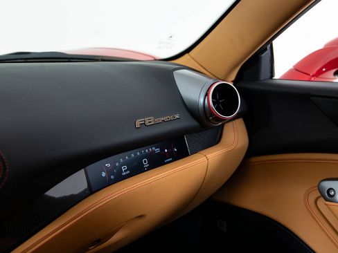 Certified 2022 Ferrari F8 Tributo RWD image 14