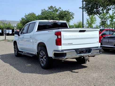Used 2021 Chevrolet Silverado 1500 LT AWD/4WD image 3