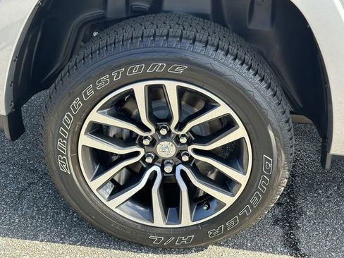 New 2025 RAM 1500 Limited image 17