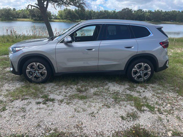 Used 2023 BMW X1 xDrive28i AWD/4WD image 4