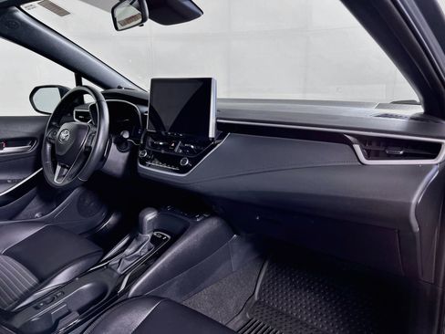 Certified 2025 Toyota Corolla XSE FWD image 27