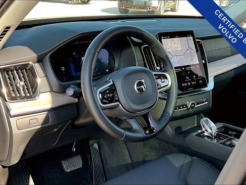 Certified 2025 Volvo XC90 B6 Plus image 17
