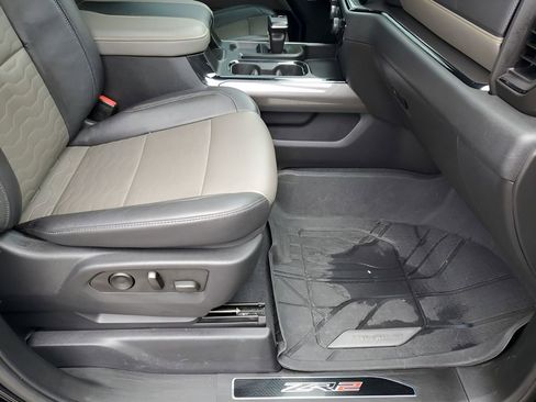 Used 2023 Chevrolet Silverado 1500 ZR2 w/ Technology Package image 17