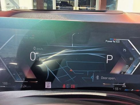 Used 2023 BMW X7 xDrive40i w/ M Sport Package image 23