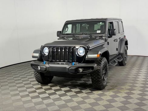 Used 2023 Jeep Wrangler Unlimited w/ Cold Weather Group AWD/4WD image 4