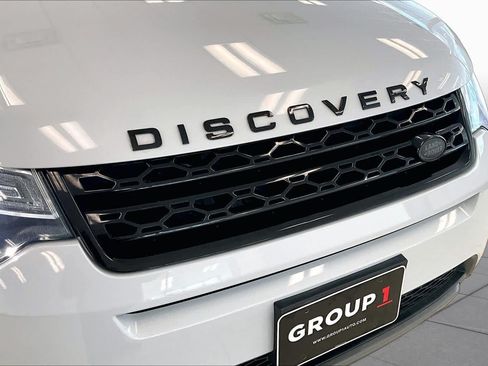 Used 2017 Land Rover Discovery Sport HSE AWD/4WD image 28