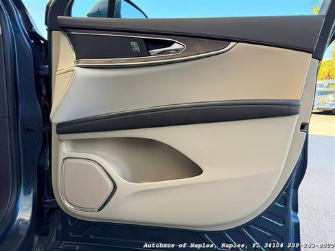 Used 2018 Lincoln MKX Reserve image 33