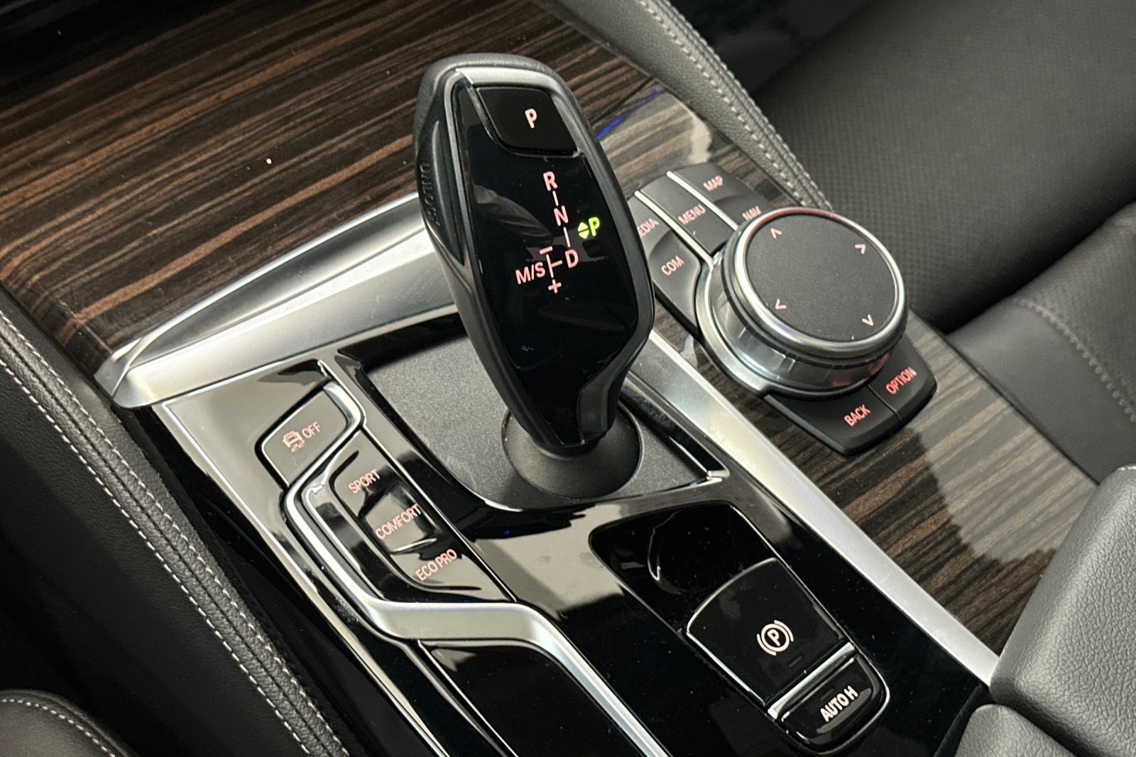 Certified 2023 BMW 540i w/ M Sport Package RWD image 17