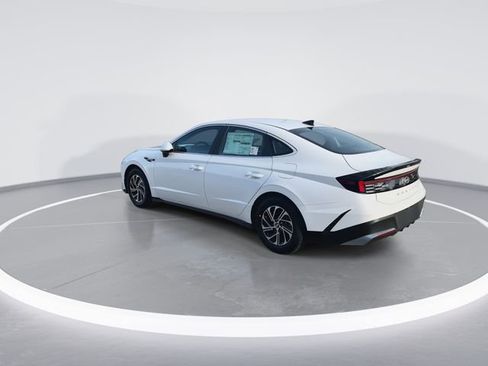 New 2026 Hyundai Sonata Blue FWD image 6