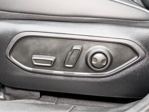 Used 2025 Jeep Wagoneer S Limited AWD/4WD image 7