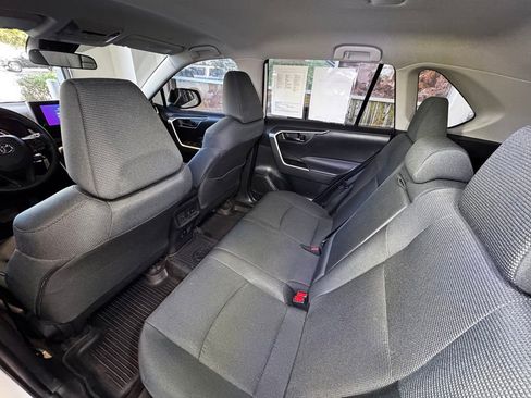 Certified 2025 Toyota RAV4 LE AWD/4WD image 40