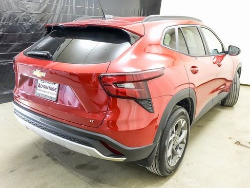 Used 2026 Chevrolet Trax LT w/ Driver Confidence Package image 7