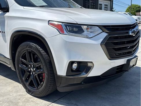 Used 2020 Chevrolet Traverse Premier w/ Redline Edition FWD image 9