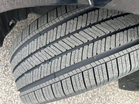 Used 2024 Lexus ES 350 w/ Premium Package image 15