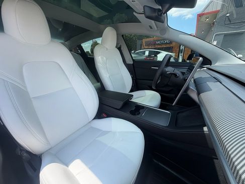 Used 2023 Tesla Model 3 Standard Range RWD image 4