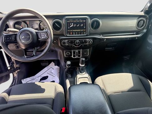 Used 2023 Jeep Wrangler Unlimited w/ 8.4" Radio Group AWD/4WD image 25