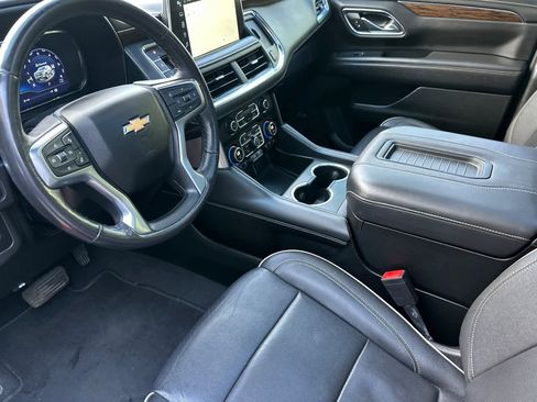 Used 2023 Chevrolet Tahoe Premier AWD/4WD image 11
