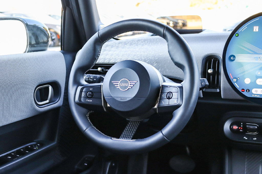 Used 2025 MINI Cooper S FWD image 18