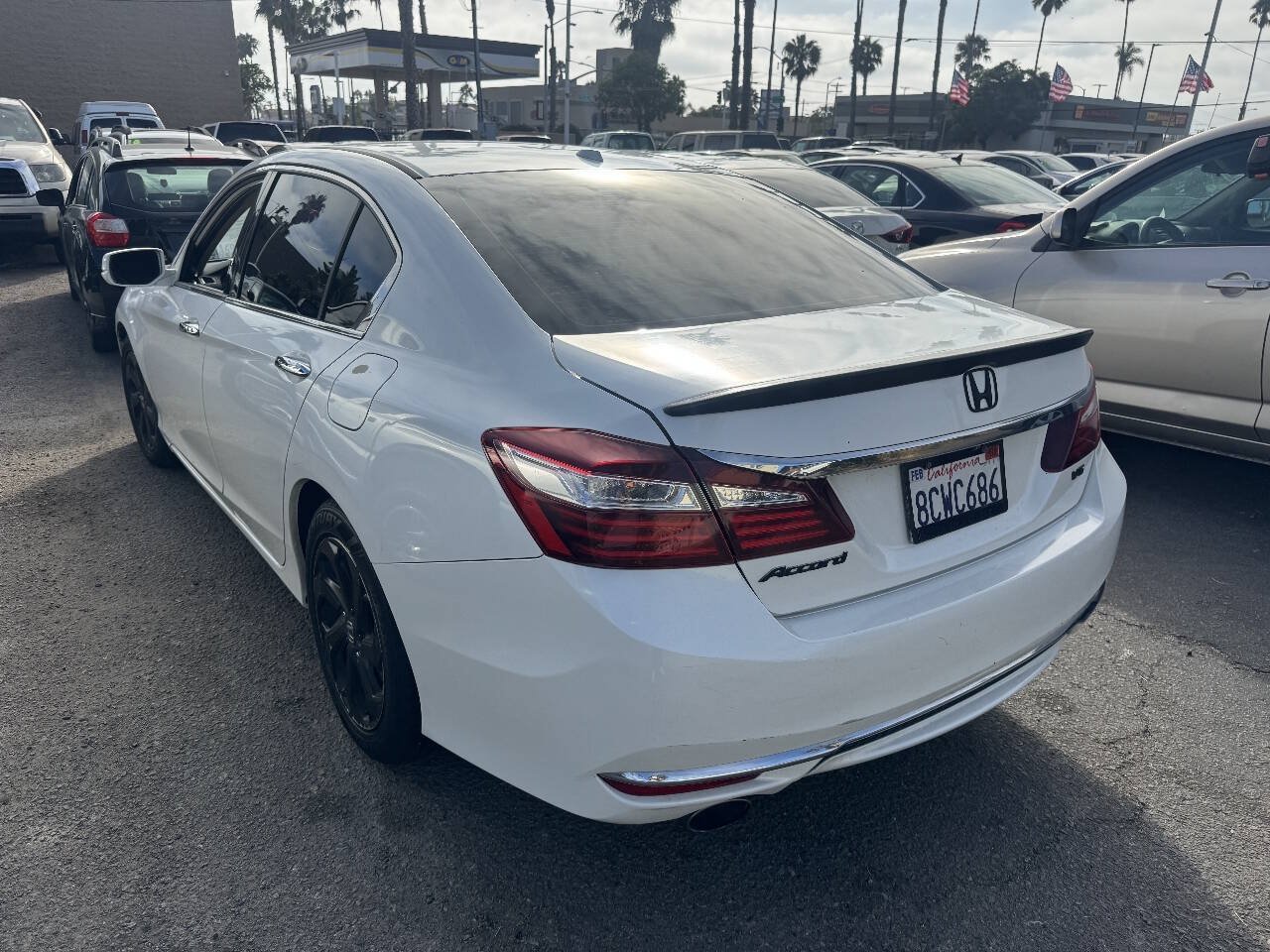 Used 2017 Honda Accord EX-L image 4