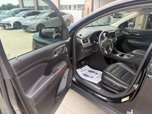 Used 2023 GMC Acadia Denali FWD image 10