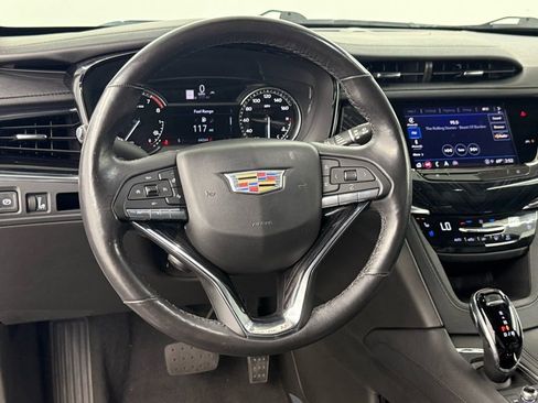 Used 2023 Cadillac XT6 Premium Luxury image 31