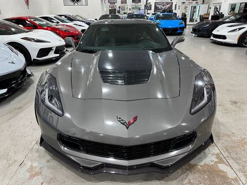 Used 2015 Chevrolet Corvette Z06 w/ Z07 Performance Package RWD image 18