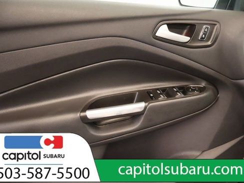 Used 2016 Ford C-MAX Energi SEL w/ Equipment Group 302A FWD image 10