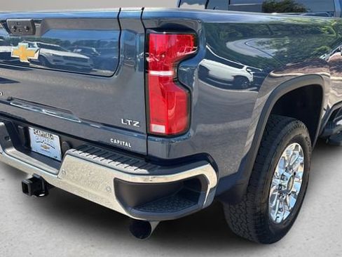 Used 2025 Chevrolet Silverado 2500 LTZ w/ LTZ Premium Package AWD/4WD image 38