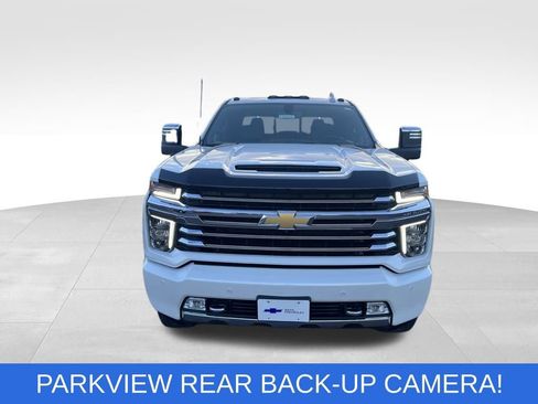 Used 2022 Chevrolet Silverado 2500 High Country w/ Z71 Off-Road Package image 10