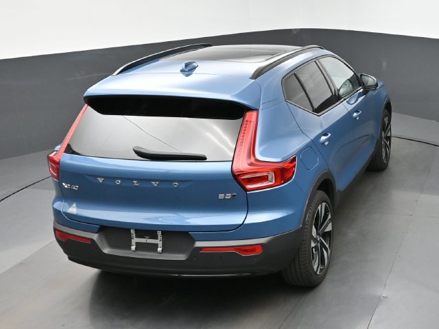Used 2024 Volvo XC40 B5 Plus w/ Climate Package AWD/4WD image 21