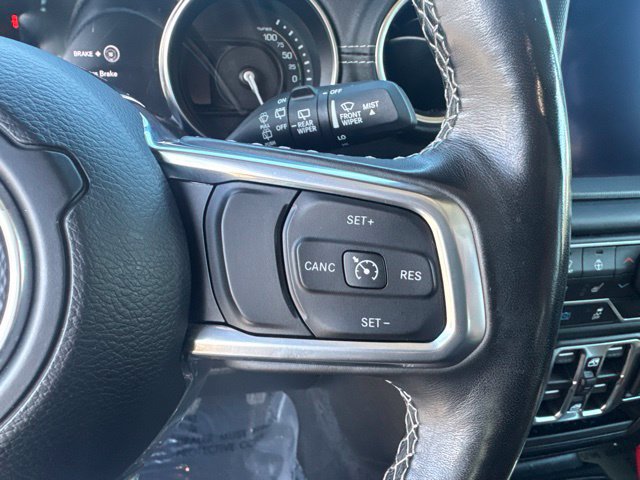 Used 2022 Jeep Wrangler Unlimited Sahara w/ Cold Weather Group AWD/4WD image 25
